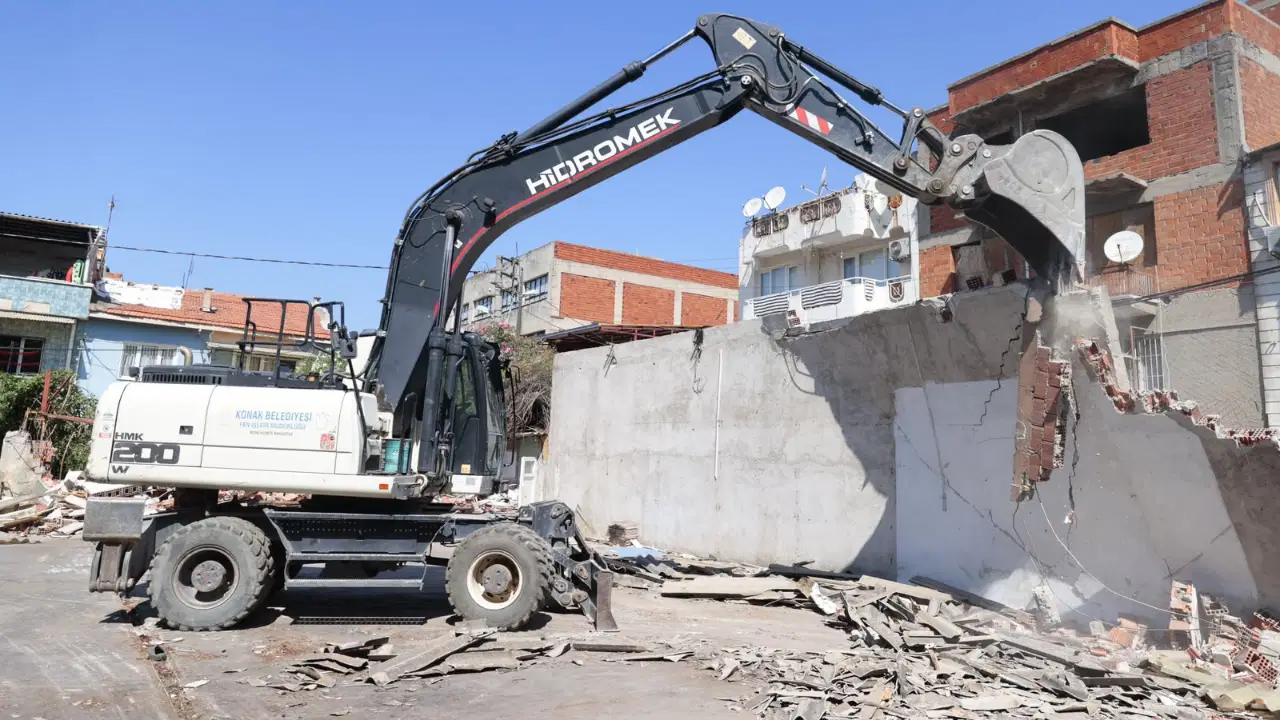 Konak Belediyesi'nden Kaçak Yapılaşmaya Sıfır Tolerans