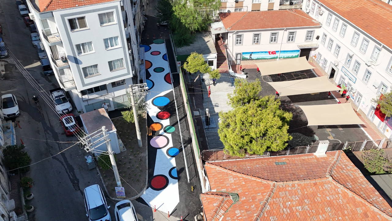 Konaklı Öğrencilere Renkli Yol Sürprizi
