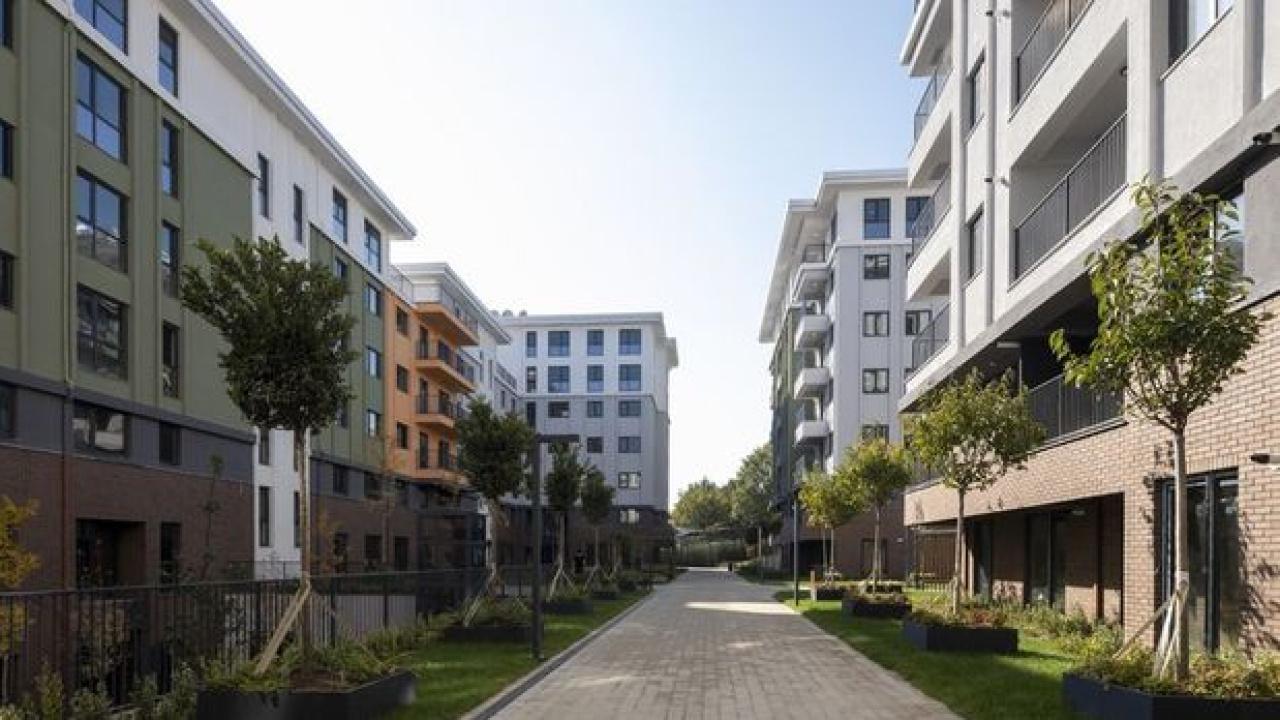 Konut Fiyatları Reel Olarak Düşüyor: İzmir Zirvede