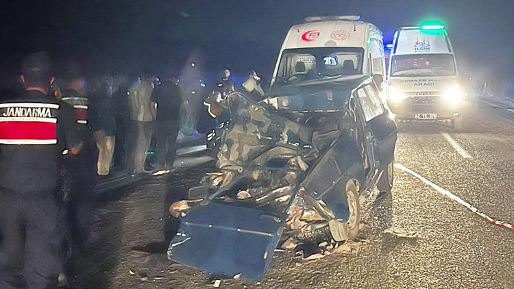 Konya Ilgın'da Feci Kaza: Traktör Römorkuna Çarpan Otomobildeki Yaşlı Çift Öldü