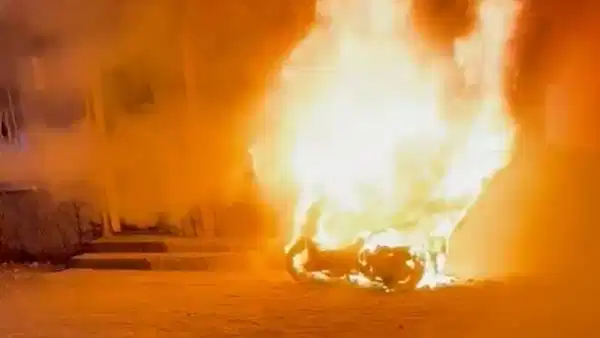 Konya Kulu'da Peş Peşe Yangın: Otlar ve Elektrikli Motosiklet Küle Döndü