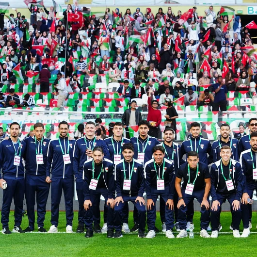 Konya Tribünlerinden Filistin'e Anlamlı Destek