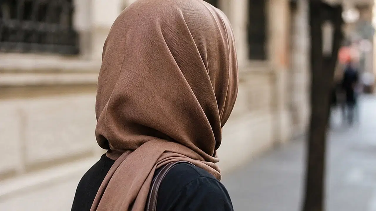 Konya'da başörtülü kadına saldırıya tutuklama