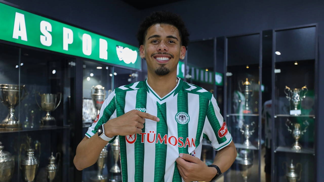 Konyaspor, Brezilyalı Stoper Joao Pedro Da Mata'yı Transfer Etti