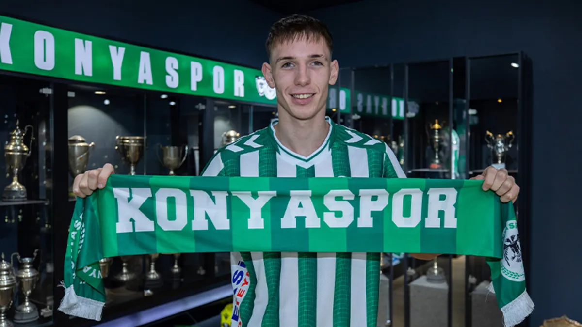 Konyaspor, Macar Stoper Rajmund Toth'u Transfer Etti