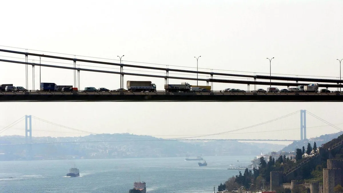 Köprü ve otoyollar satılıyor' iddiasına ÖİB'den cevap