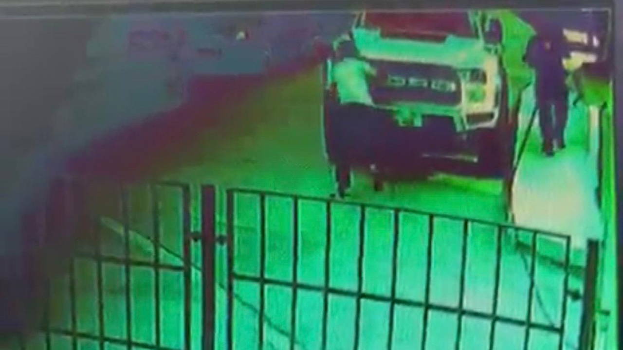 Körfez'de tartışma kanlı bitti: Silahla kovalamaca kamerada