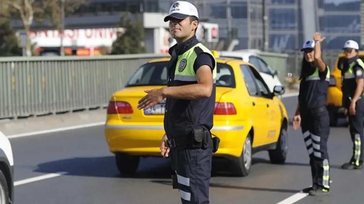 Korsan taksiciliğe geçit yok: 13 bin kişiye ceza yağdı