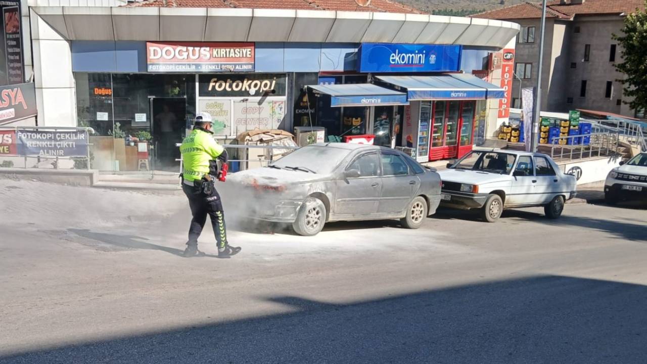 KPSS Sınavı Sırasında Otomobili Yandı