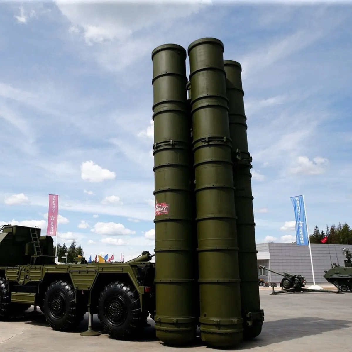 Kremlin'den S-400 açıklaması: Türkiye ile temas sürüyor