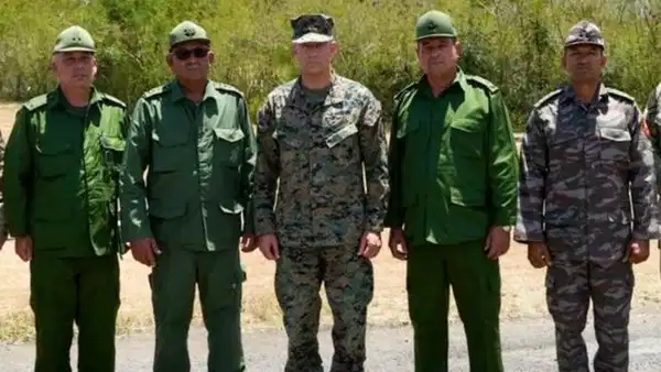 Küba ve ABD'li askeri yetkililer Guantanamo'da bir araya geldi