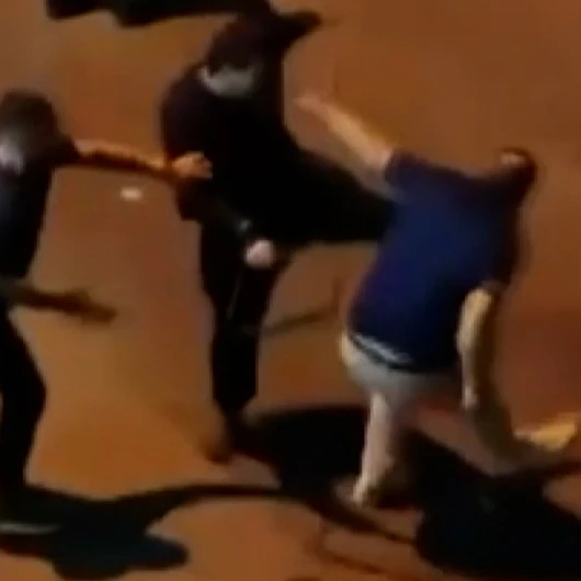 Küçükçekmece'de düğün çıkışı kavga kamerada