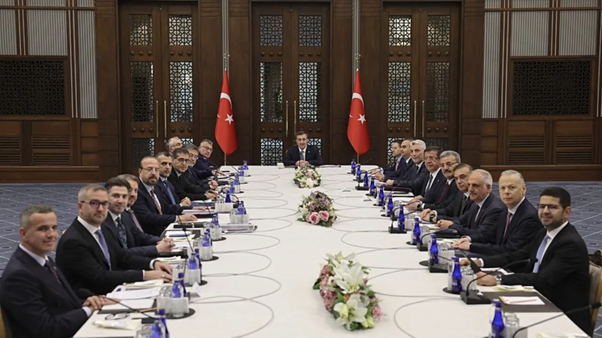 Külliye'de ekonomi zirvesi: 250 milyar TL kredi paketi ve 12. Yargı Paketi masada