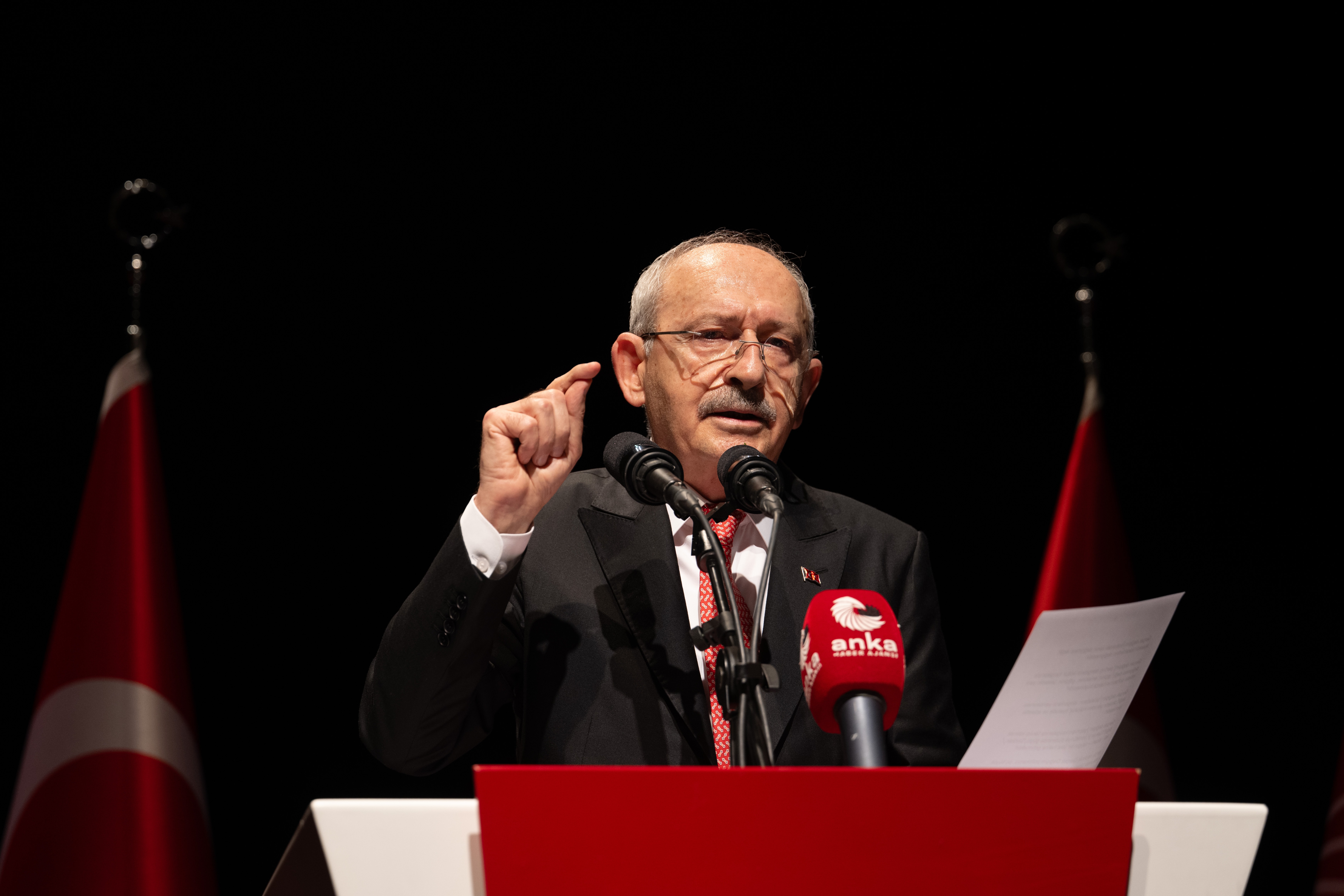 Kürsü Israrı Ters Tepki Verdi: Kılıçdaroğlu'nu Bekleyen Tehlike