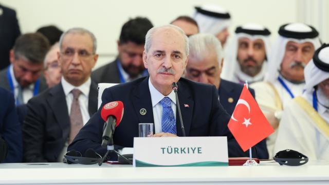 Kurtulmuş: İslam dünyası topyekun reform sürecine ihtiyaç duyuyor