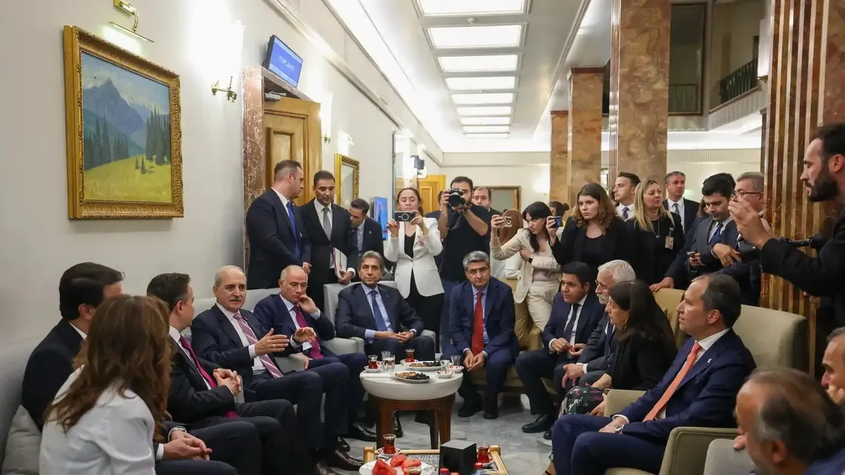 Kurtulmuş’tan Tarihi Miting Sonrası Kulis Ziyareti
