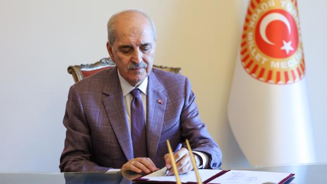 Kurtulmuş'tan Milli Dayanışma Kanun Teklifine İmza