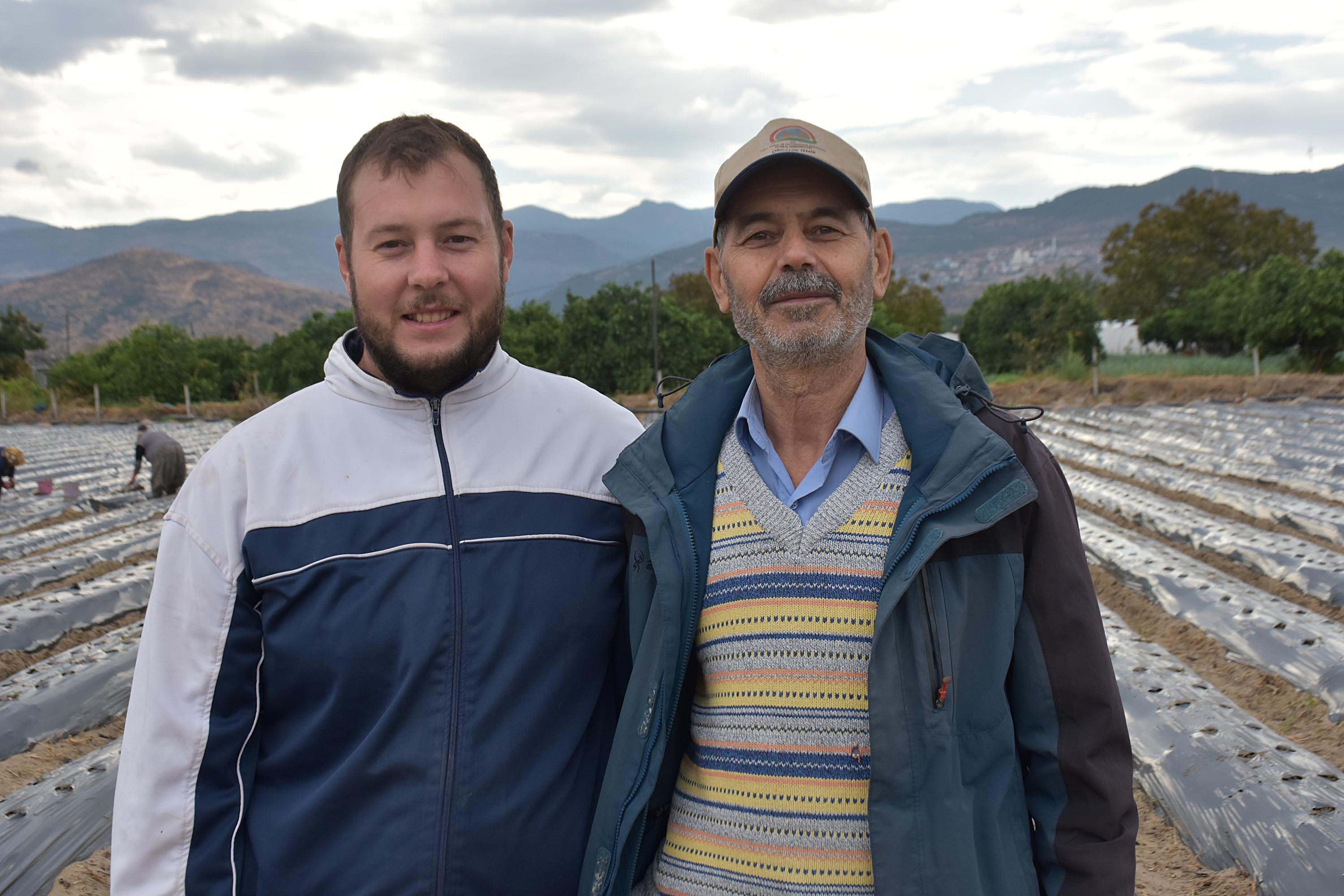 Kurumsal Kariyerini Bıraktı, Ata Toprağına Döndü: Yapay Zekayla Organik Üretim