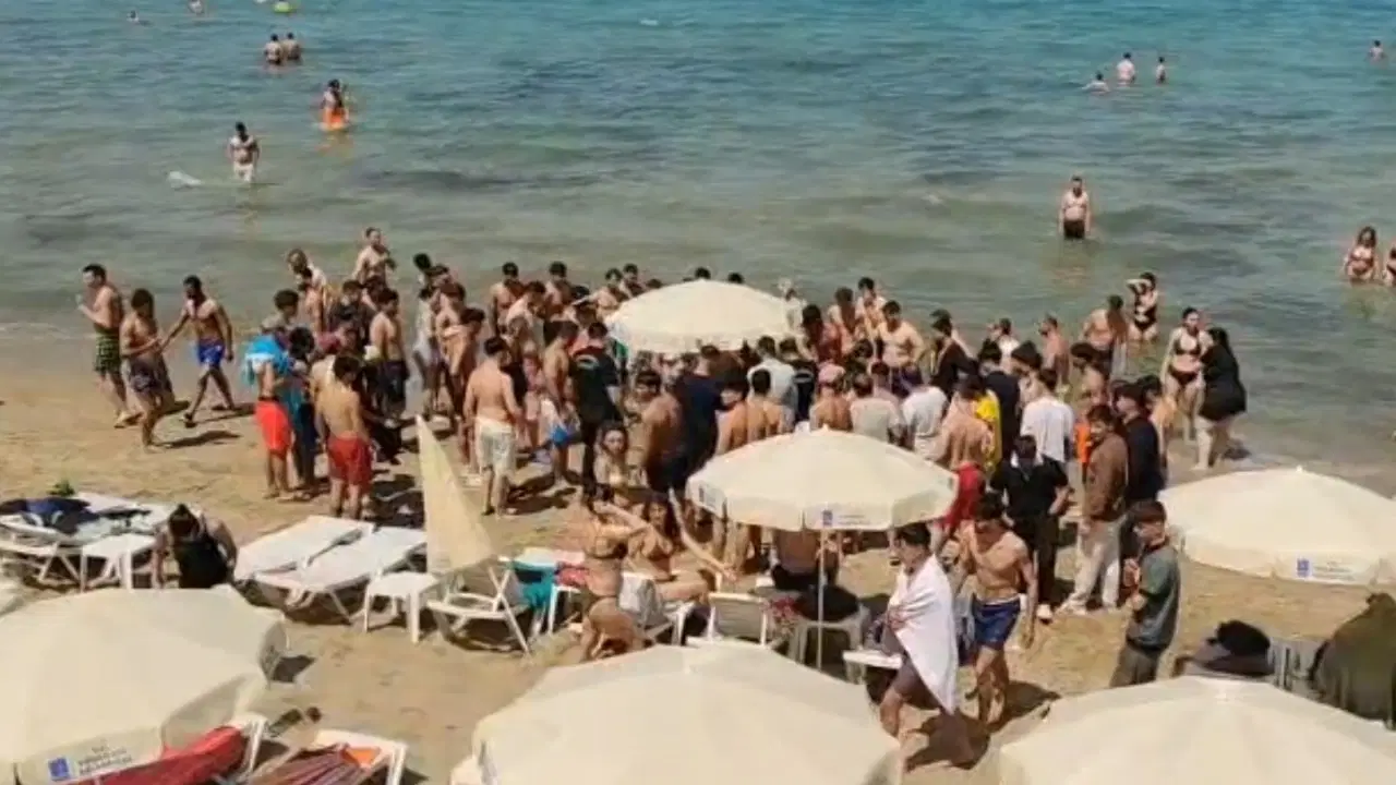 Kuşadası'nda Çinli turist denizde boğulmaktan kurtarıldı