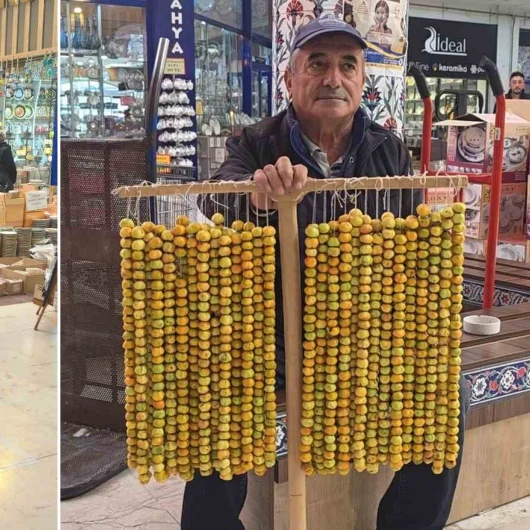 Kütahya'da alıç meyvesi tezgahlarda: Kilosu 50 liradan satılıyor