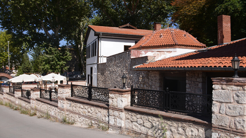 Kütahya'daki 650 Yıllık Tarihi Hamam Yazın Doğal Klima Oluyor