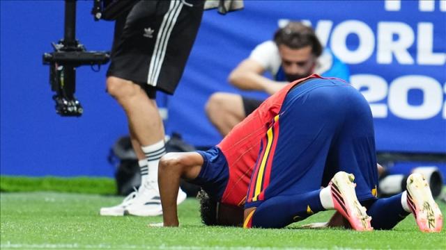 Lamine Yamal’a ırkçı saldırı: Secdeli gol sevinci sosyal medyada linç edildi