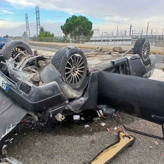 Lastiği Kopan Otomobil Takla Attı: 5 Yaralı