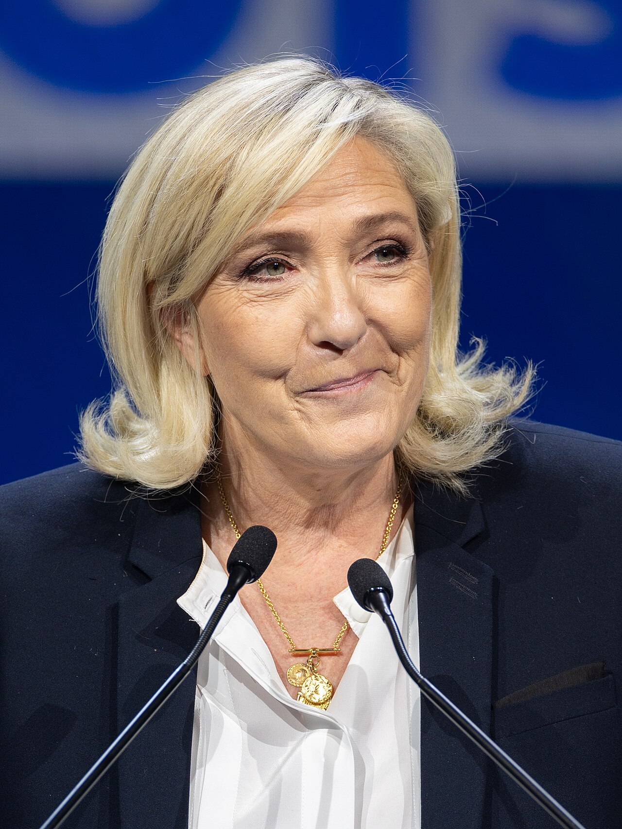 Le Pen'in cumhurbaşkanlığı yarışına girmesine onay