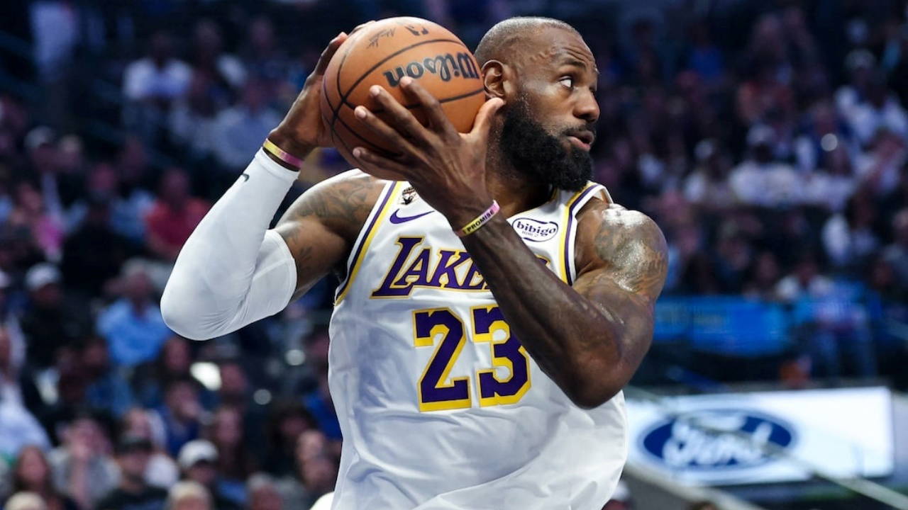LeBron James 76ers'ta 23 Numaralı Formayla Oynayacak