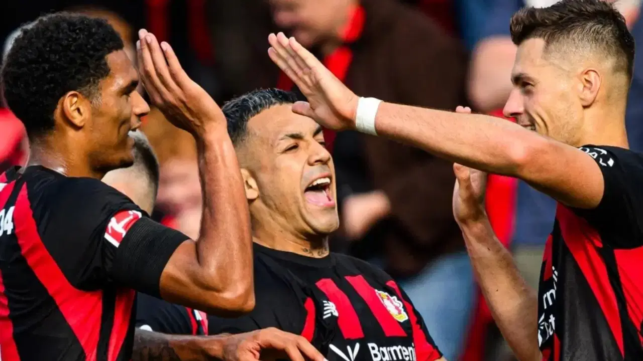 Leverkusen evinde Leipzig'i 2-0 mağlup etti