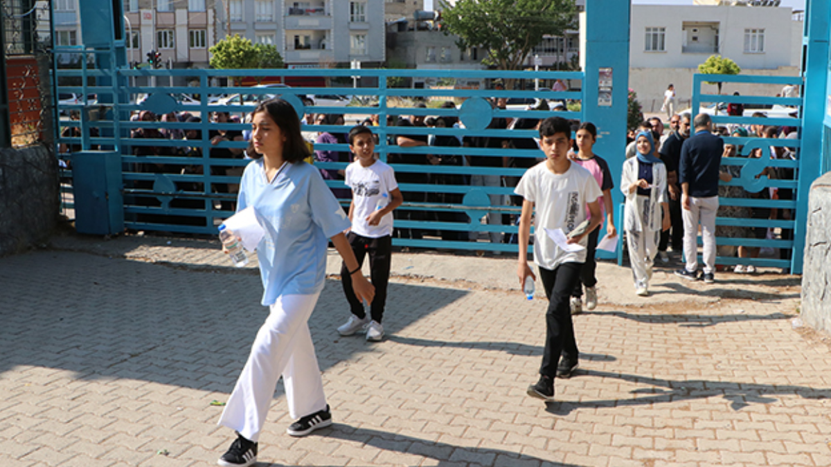 LGS'de ilk kez: 900 bin öğrenciye ücretsiz beslenme paketi
