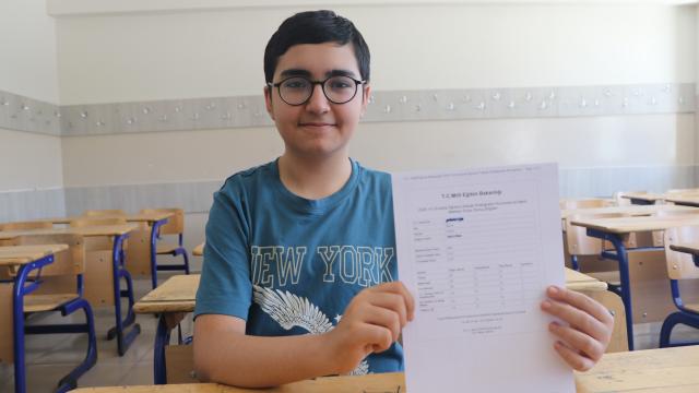 LGS'de tam puan alan Fırat: Mühendis olup ülkeme katkı sağlamak istiyorum