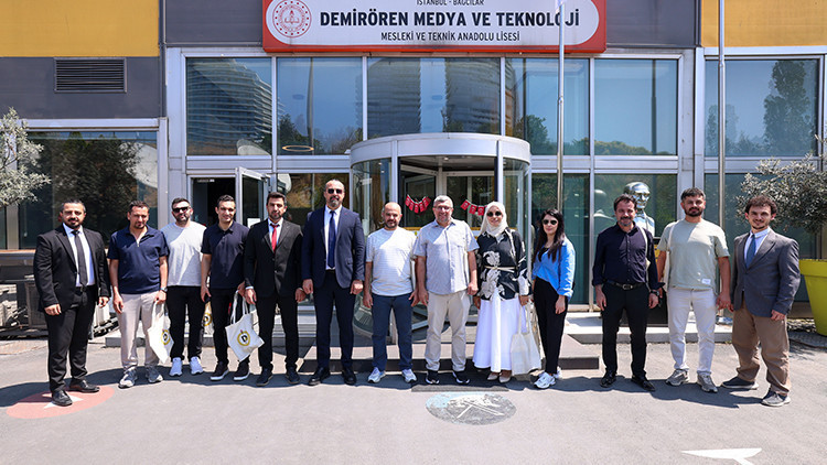 LGS Tercih Dönemi Öncesi Demirören Medya ve Teknoloji MTAL Adaylara Kapılarını Açtı