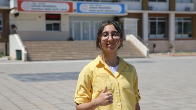 LGS'de 500 tam puan alan Sena Sarıdayı savcı olmayı hedefliyor