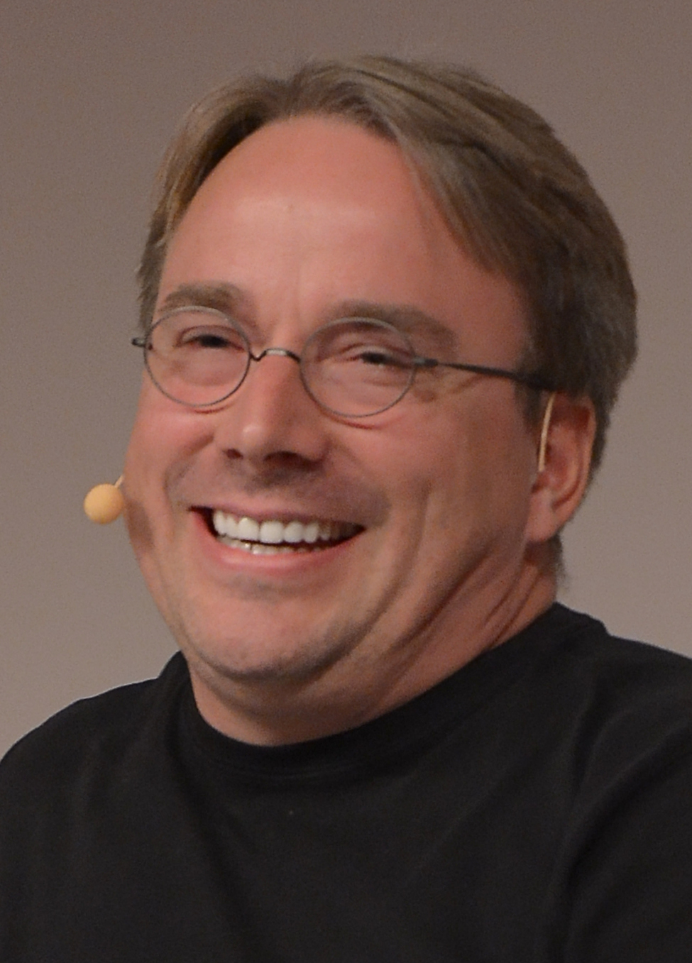 Linus Torvalds'a Göre Yapay Zeka İstemeyenler Linux'u Çatallamalı