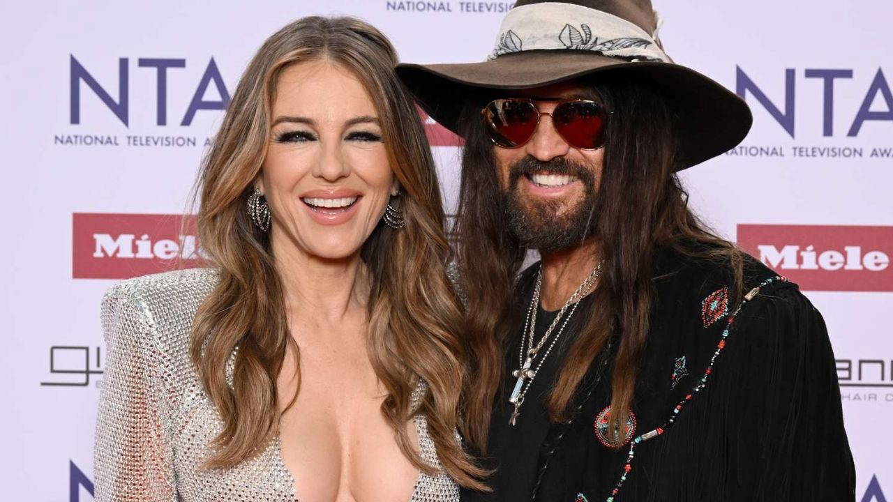 Liz Hurley ve Billy Ray Cyrus Nişanlandı