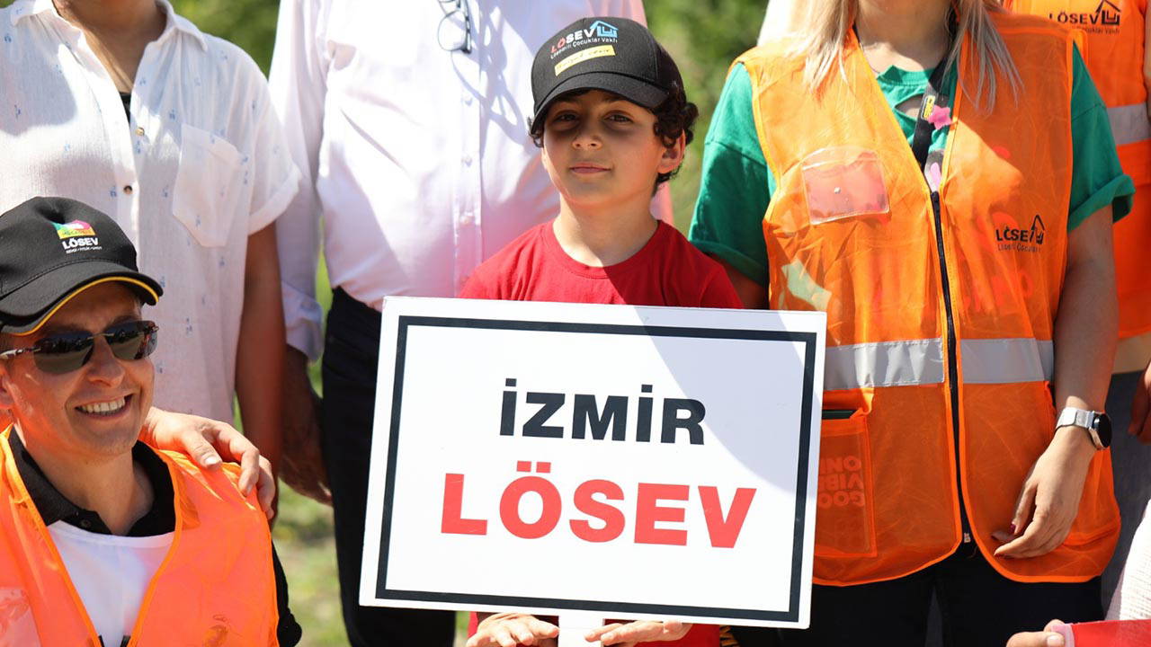LÖSEV'den Seferihisar'da örnek proje: Mandalina ağaçları uğur böceklerine emanet