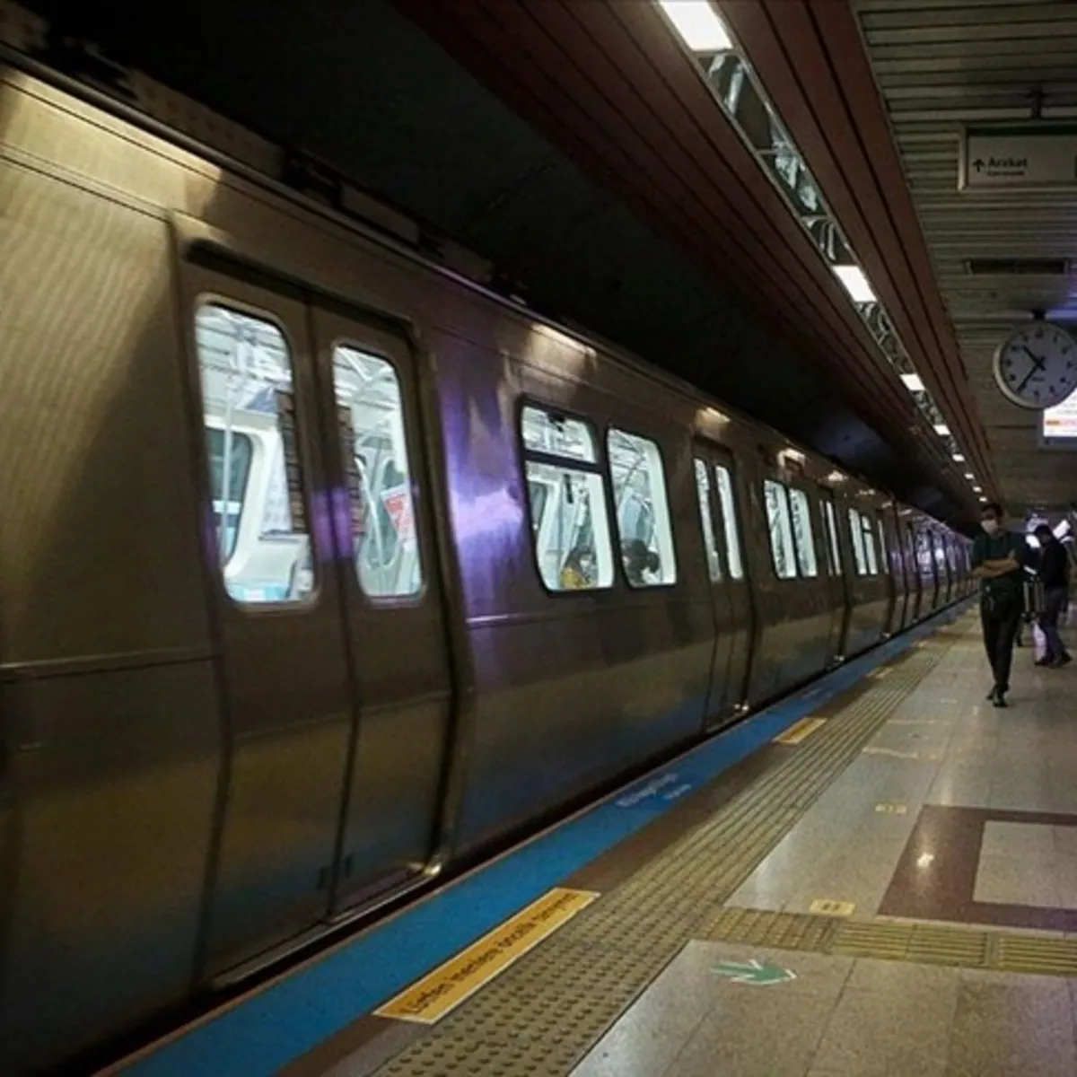 M2 metrosunda korku dolu anlar! Mecidiyeköy istasyonu kapatıldı