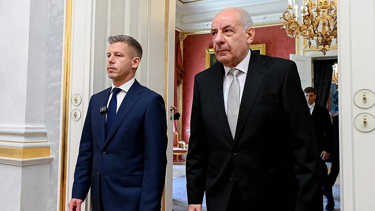 Macaristan'da Cumhurbaşkanı Sulyok'a Görevden Alma Süreci