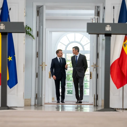 Macron'dan İngiltere'ye AB çağrısı: 'Tekrar hoş geldiniz