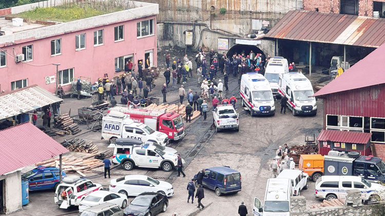Maden ocağında grizu patlaması: 3 işçi hayatını kaybetti