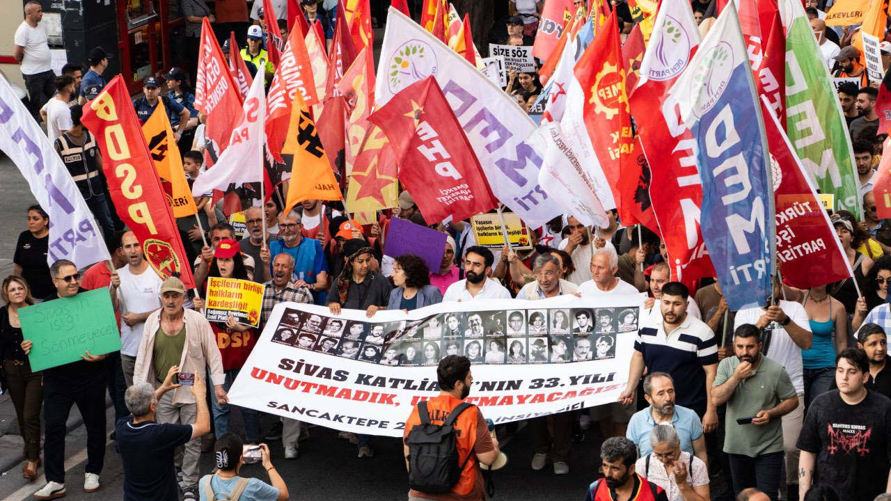 Madımak Katliamı'nın 31. yılında dört ilde adalet nöbeti