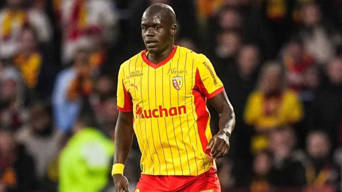 Malang Sarr'ın temsilcisi Fenerbahçe için İstanbul'a geliyor