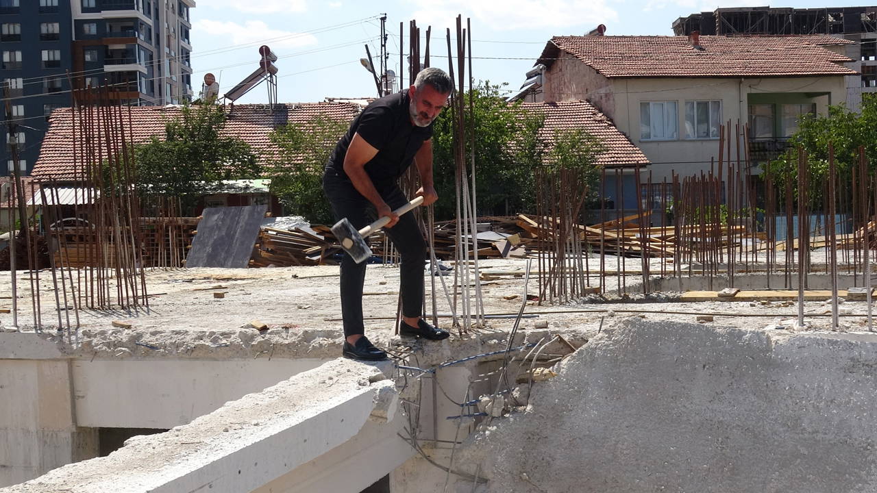 Malatya'da Müteahhit Kendi İnşaatını İhbar Etti