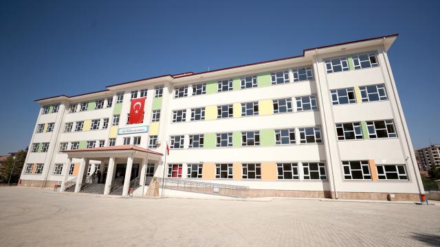 Malatya'da Deprem Sonrası Okullar Yeniden İnşa Ediliyor, Derslik Sayısı Artıyor