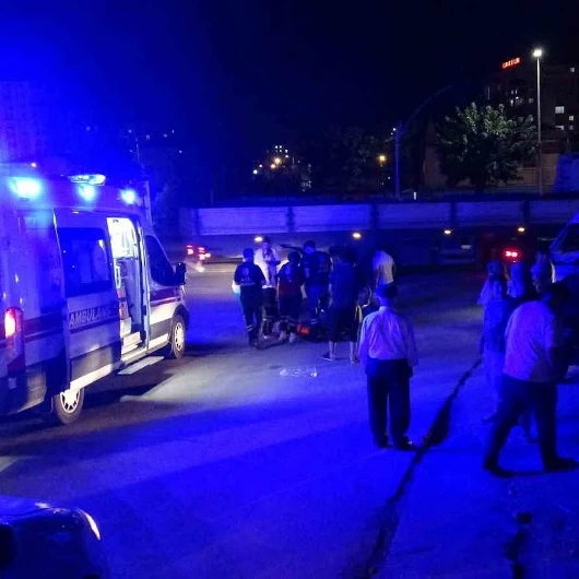 Malatya'da Motosikletli Kardeşlere Çarpan Sürücü Kaçtı