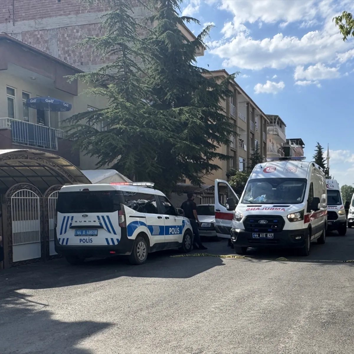 Malatya'da aile içi dehşet: Baba eşini ve iki kızını vurdu, ağır yaralılar hastanede yaşam savaşı veriyor