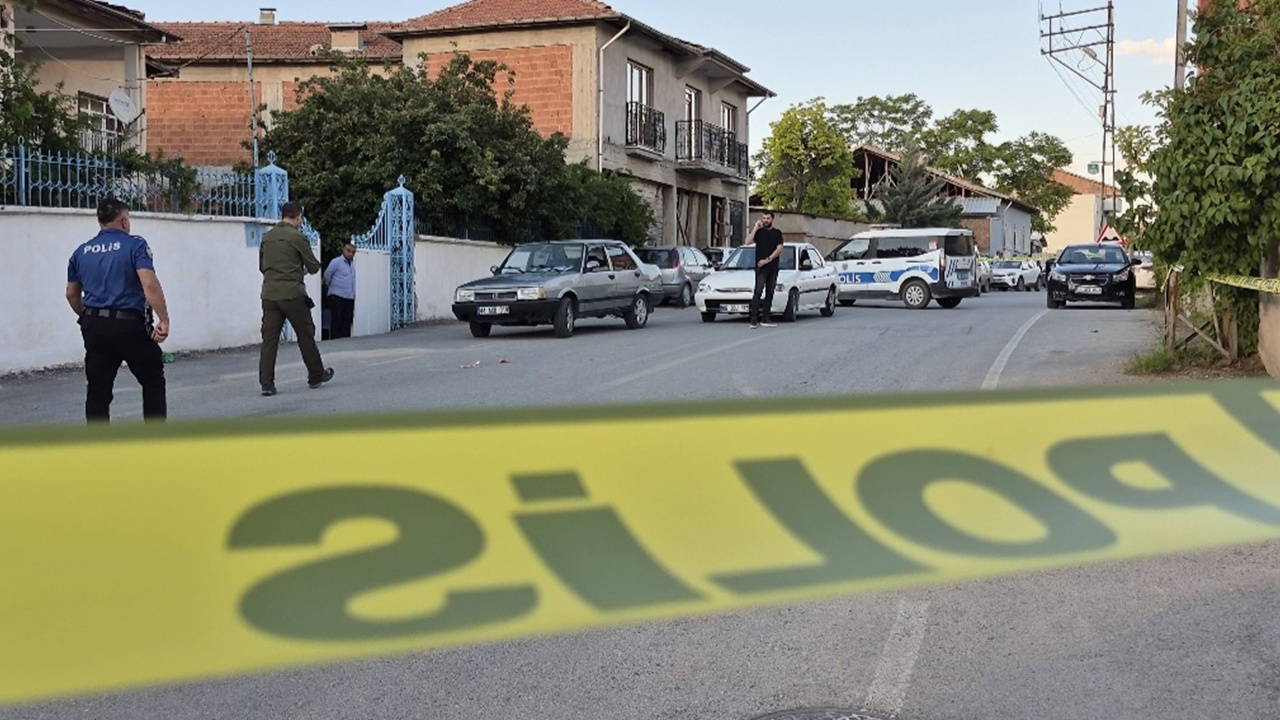 Malatya'da silahlı ve bıçaklı trafik kavgası: 2 yaralı