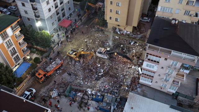 Maltepe'deki Bina Çökmesinde Bilirkişi Raporu: 4 Kaçak Kat Yıkılmamış