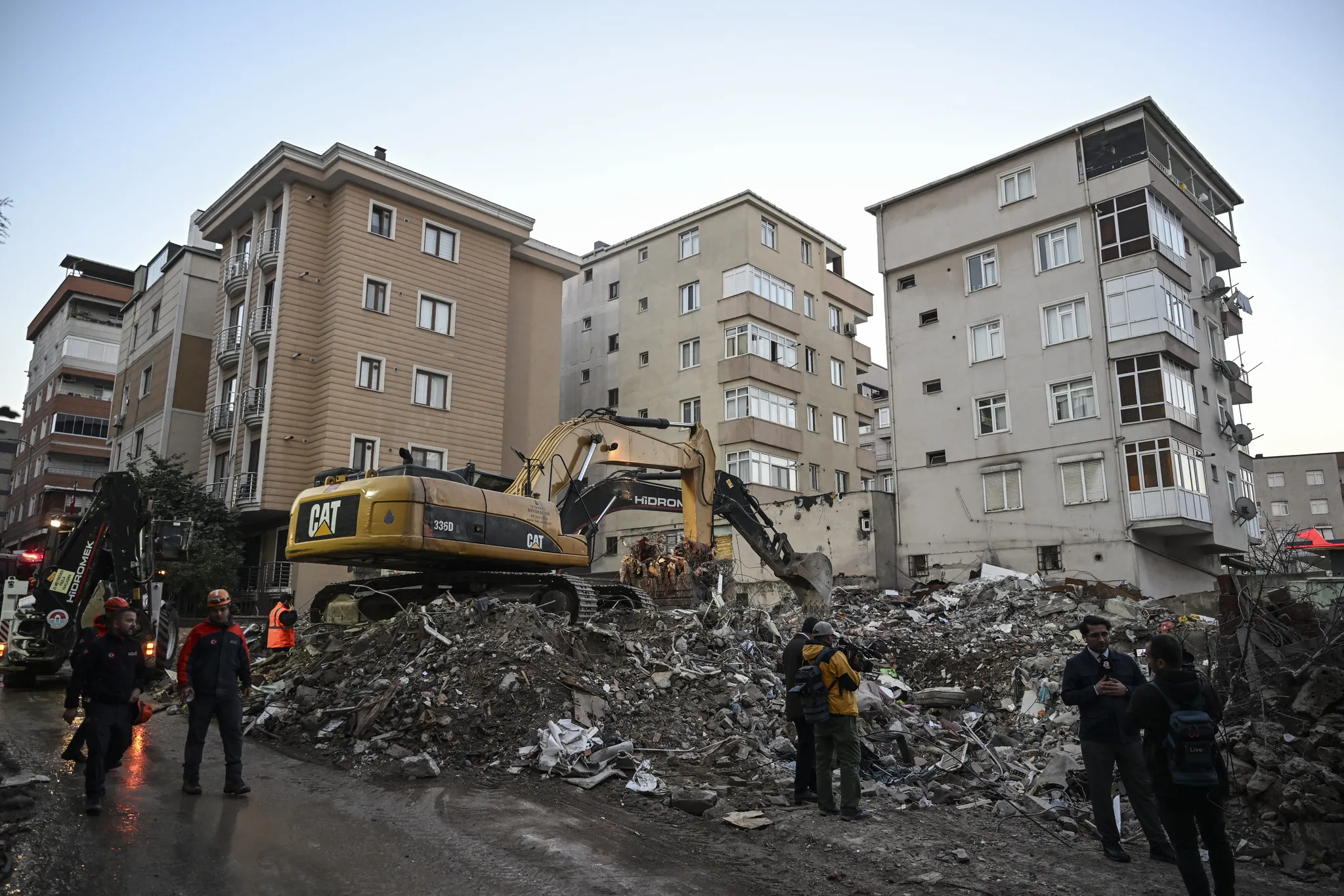 Maltepe'de Çöken Bina: 1989 ve 1990 Yıkım Kararları Uygulanmamış